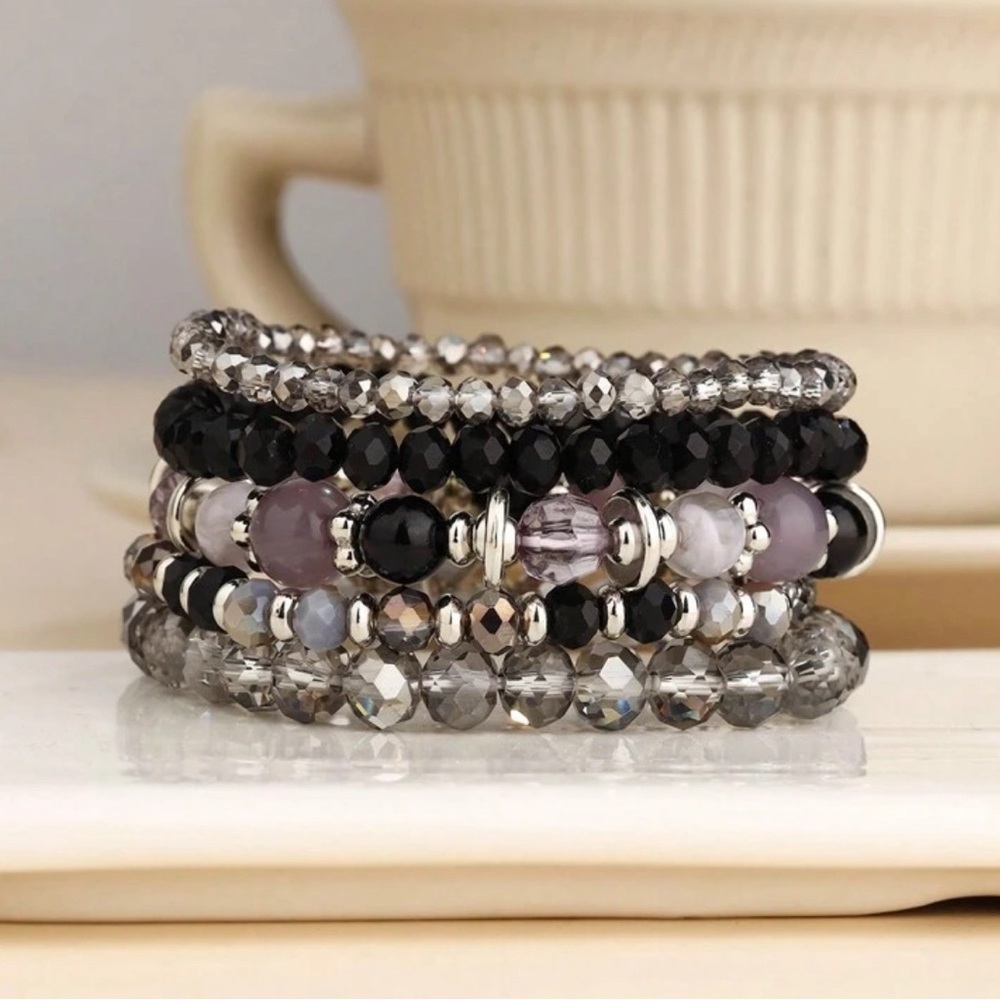 🌹 Set‎ of 5 Beaded Stackable Bracelets